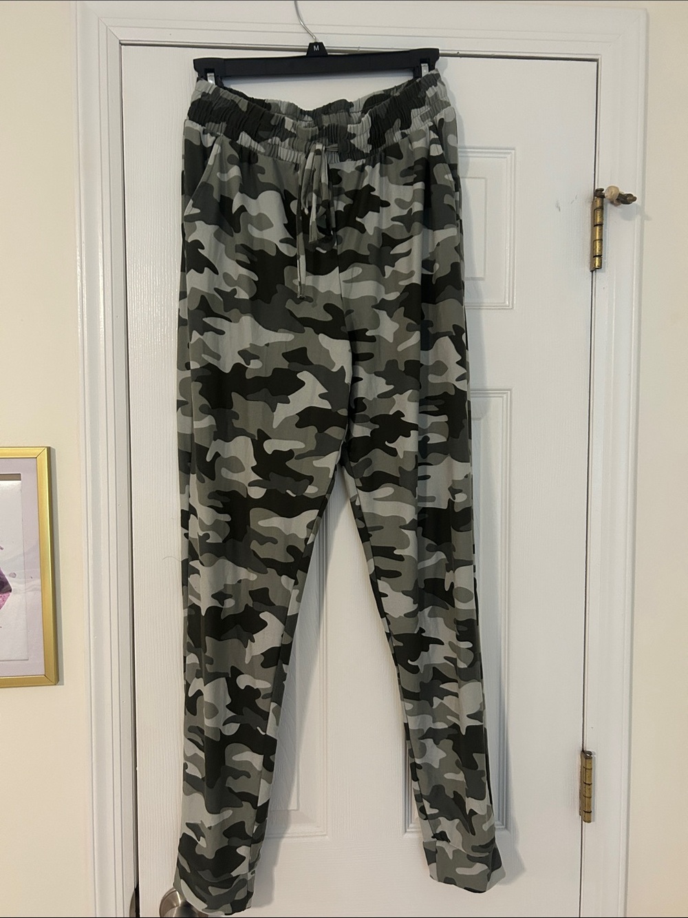 Ardene Gray Green Black Camo Joggers